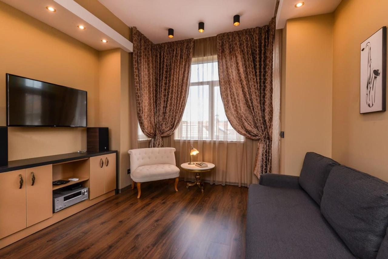 Sofia Dream Apartments - Jazzy Two Bedroom Suite By Flat Mаnager Ngoại thất bức ảnh